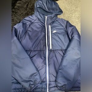 BLUE NIKE PUFFER
